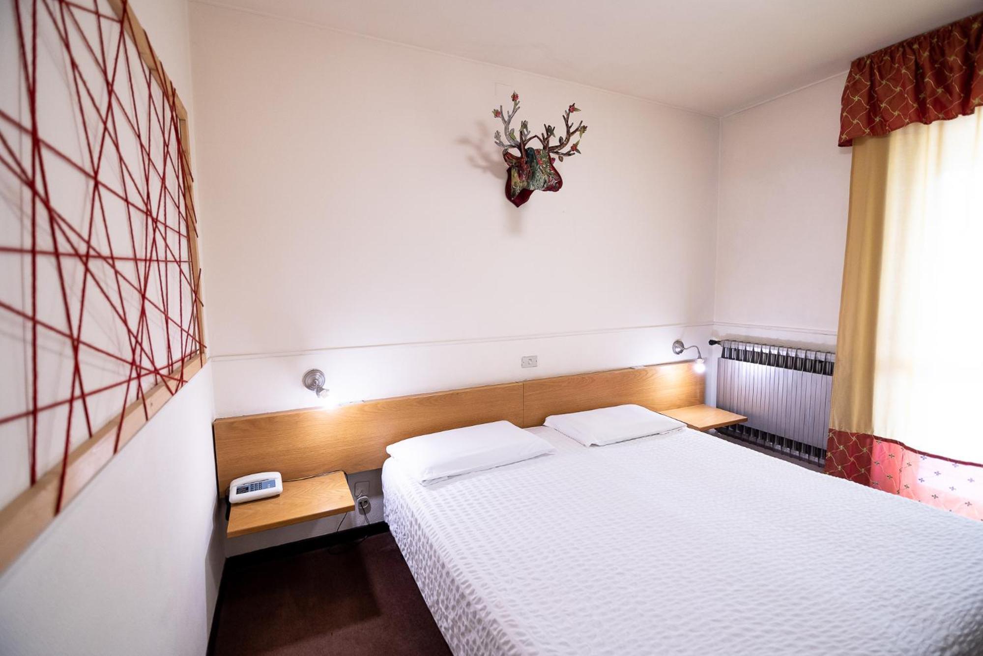 Hotel Rendez Vous Шатийон Экстерьер фото